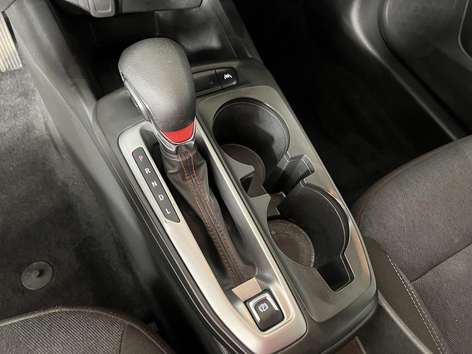 Used 2024 Cayenne Orange Metallic Chevrolet 1RS image 9