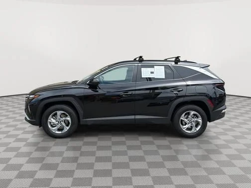 Used 2023 Black Hyundai SEL image 6