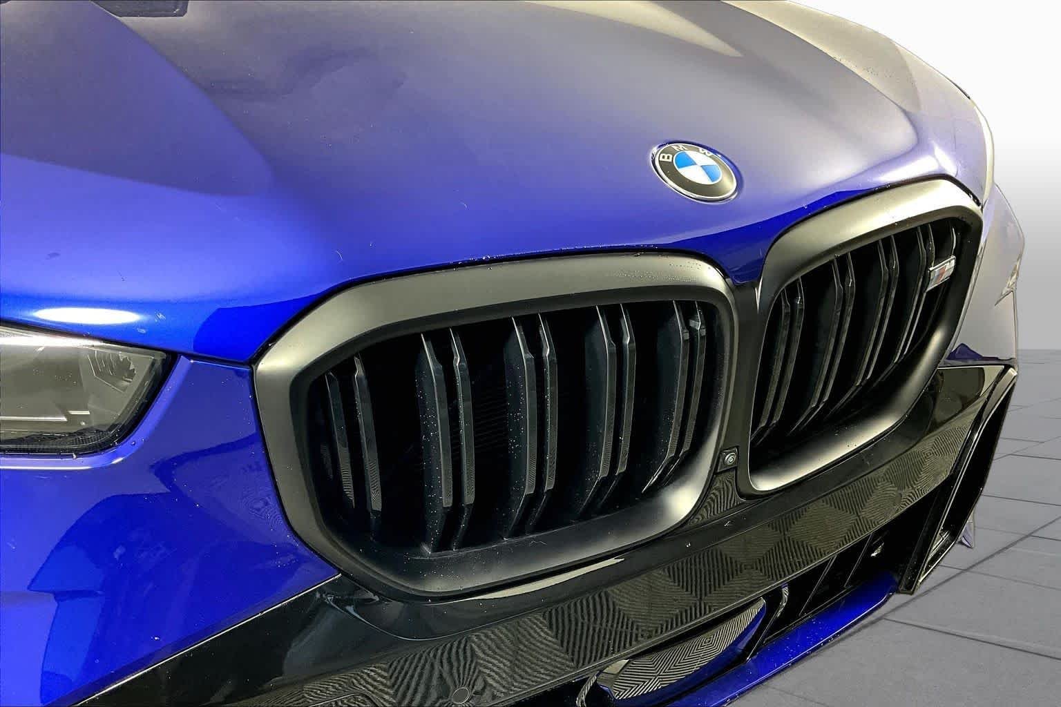 Used 2025 Marina Bay Blue Metallic BMW M60i image 29