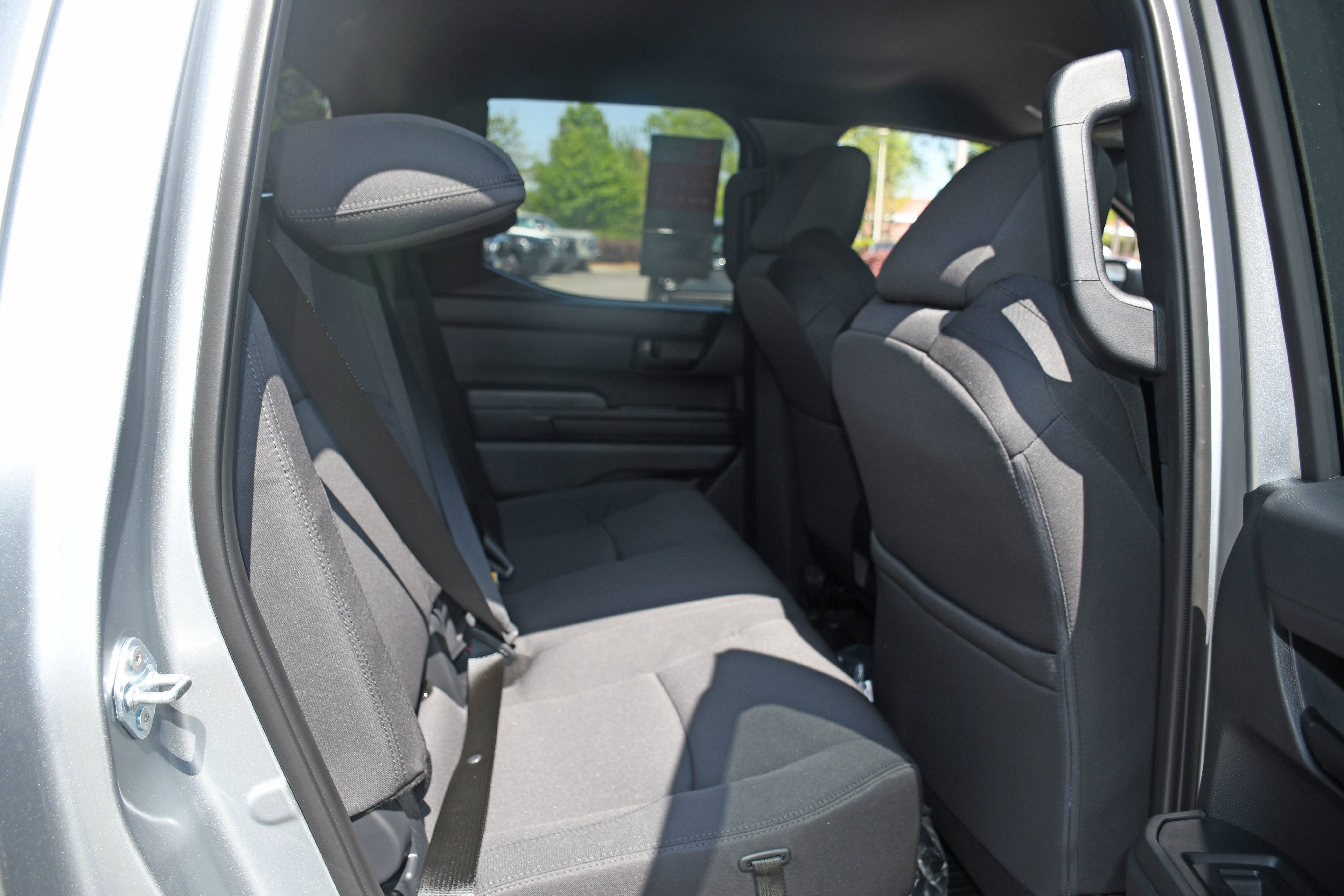 2026 Toyota Tacoma SR5 - Photo 10
