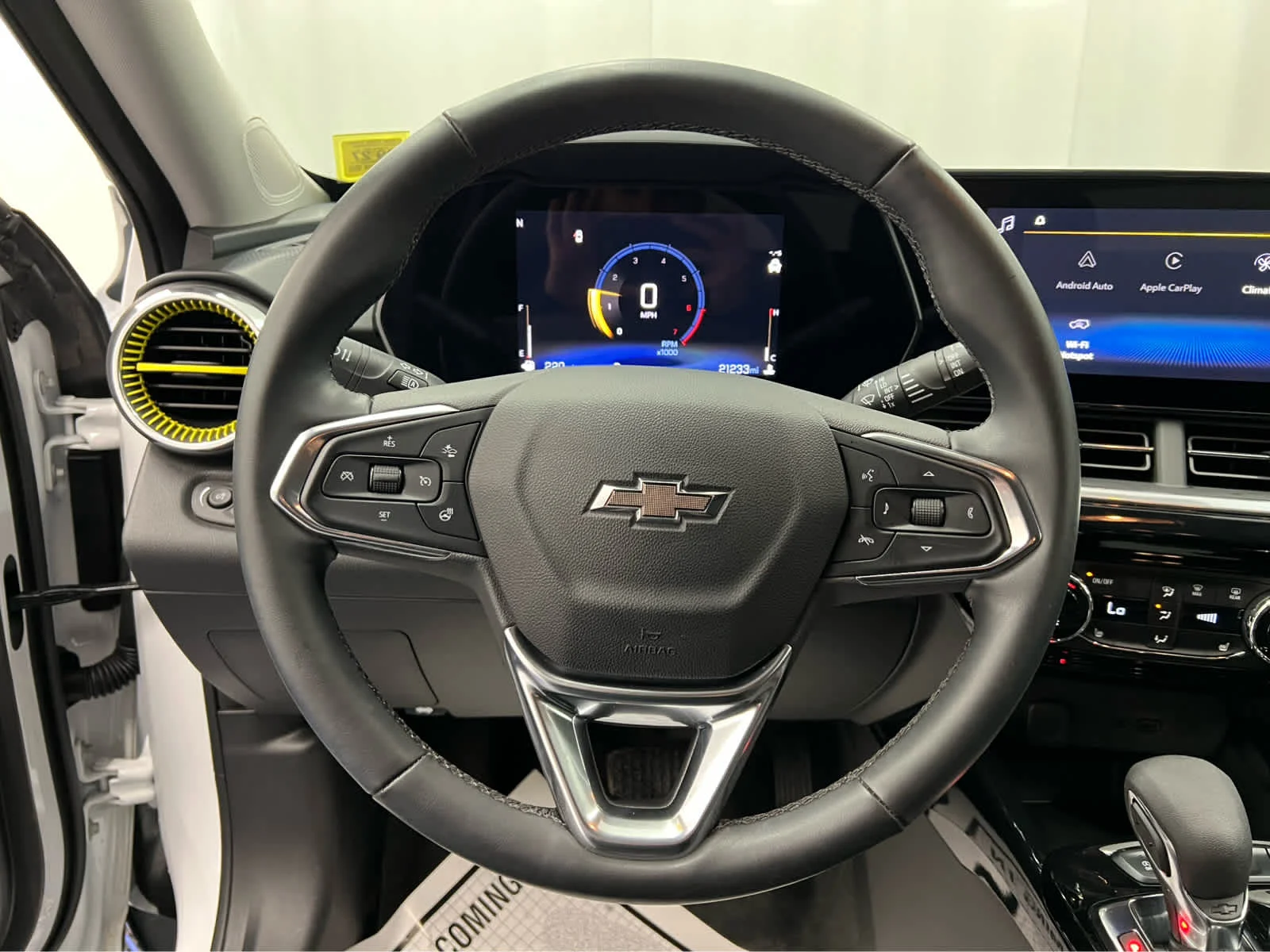 Used 2024 Summit White Chevrolet ACTIV image 12