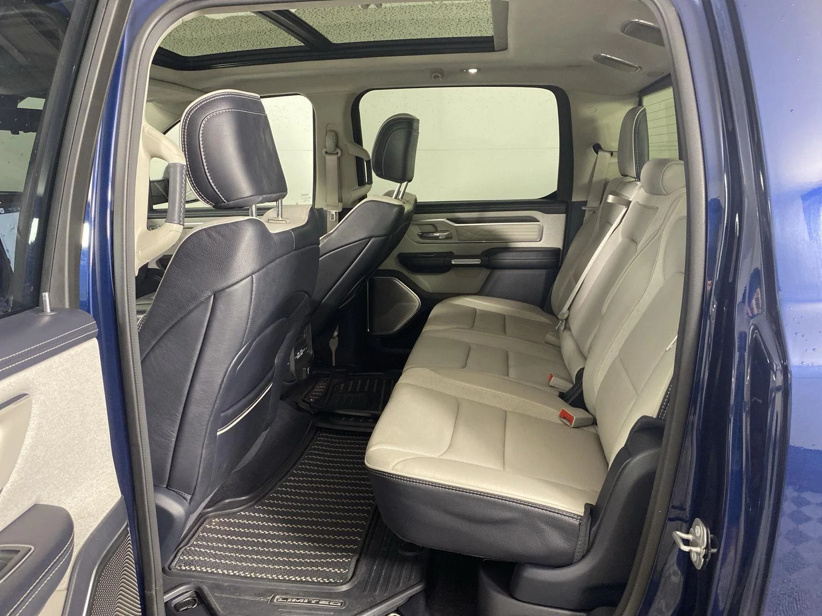 Used 2022 Patriot Blue Pearlcoat Ram Limited image 12