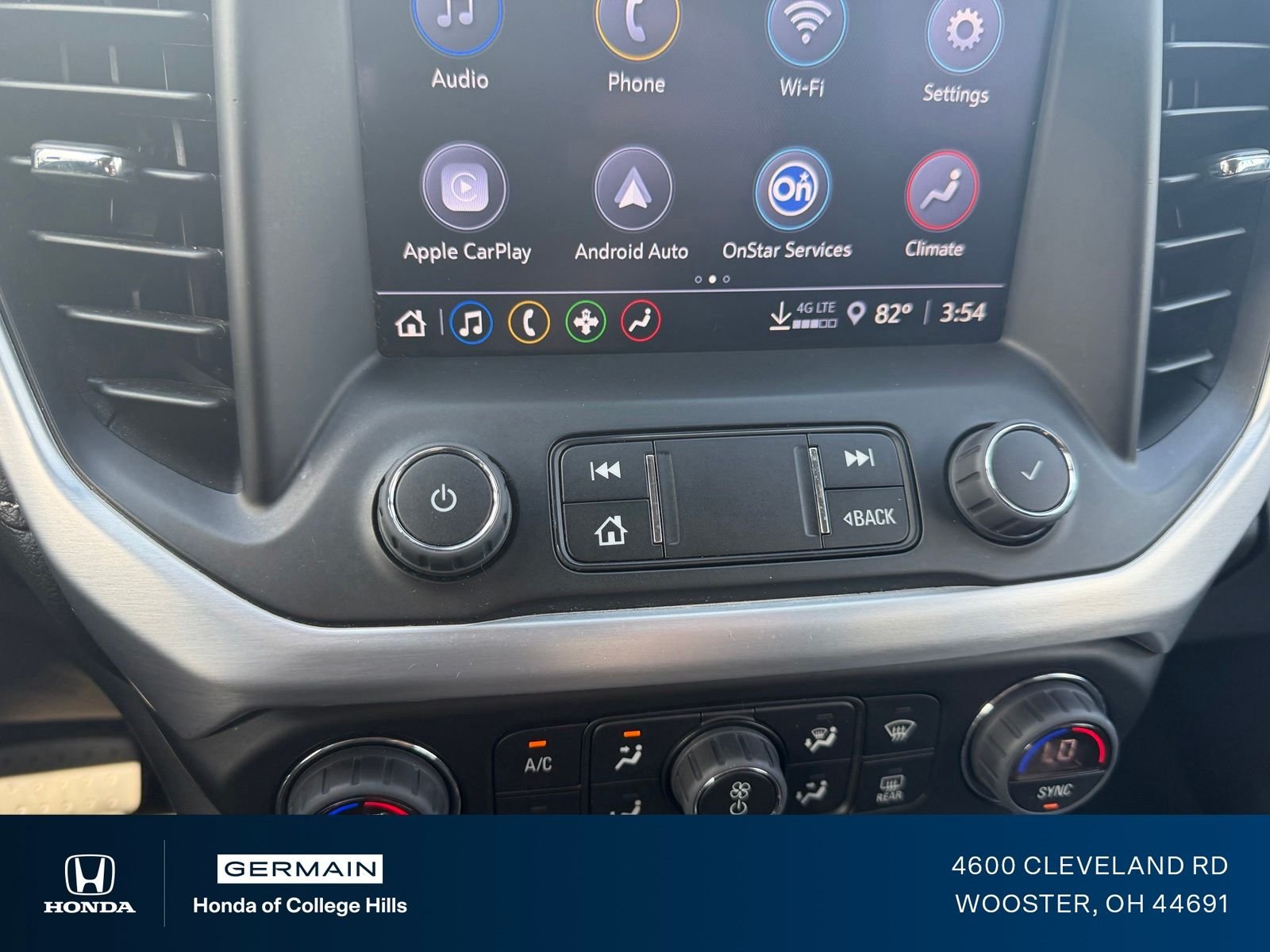 2023 GMC Acadia SLE - Photo 21