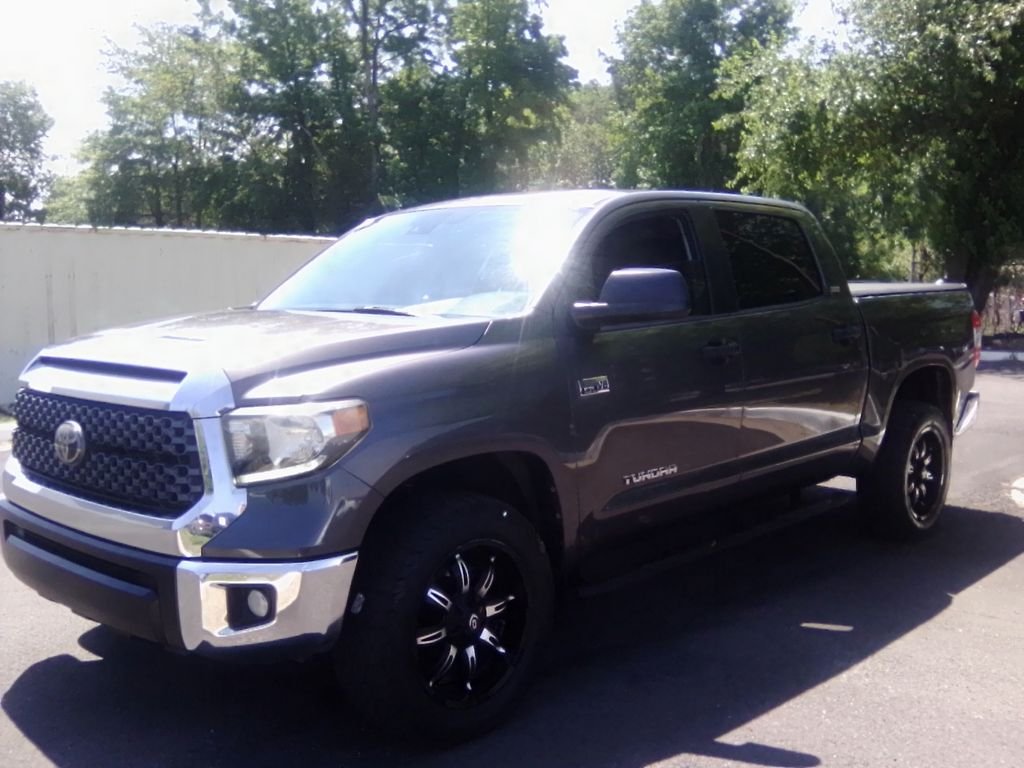 Used 2020 Gray Toyota SR5 image 14