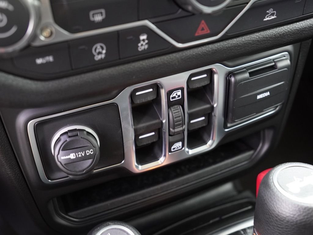 New 2026 Anvil Clear-Coat Exterior Paint Jeep Sport image 15