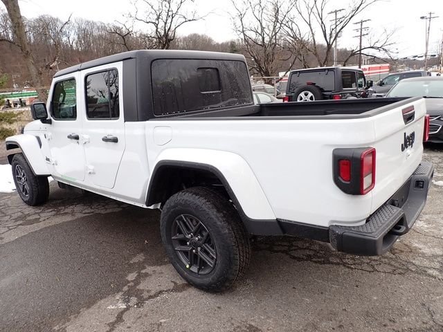 New 2026 Bright White Clear-Coat Exterior Paint Jeep Sport S image 3