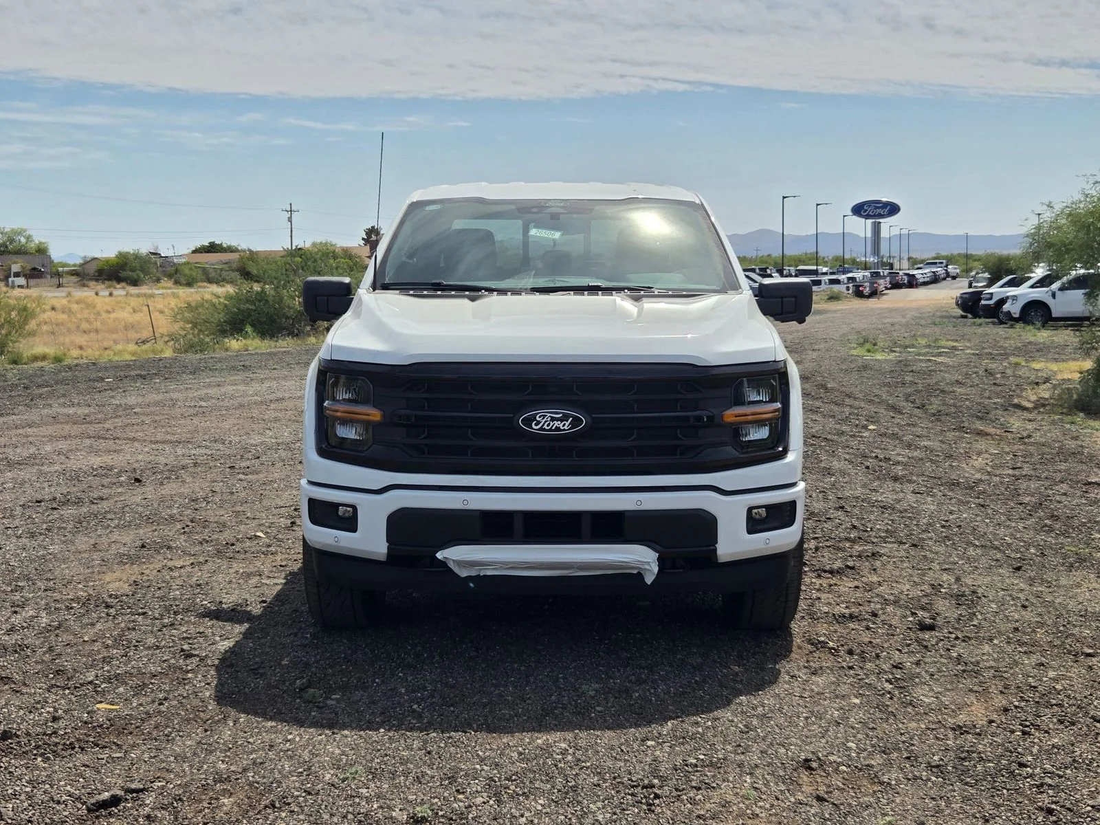 New 2026 Oxford White Ford XLT image 2