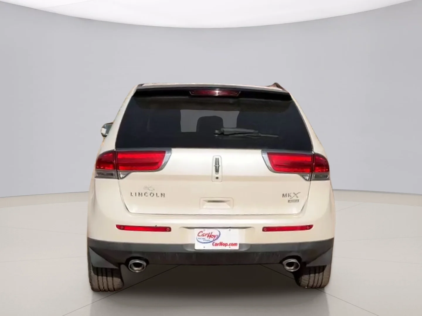 Used 2011 White Lincoln AWD image 4