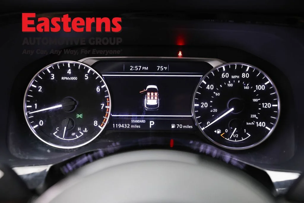 Used 2022 Gray Nissan SV image 18