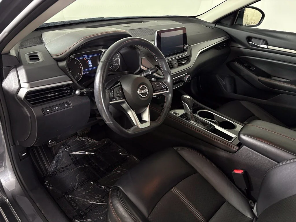 Used 2024 Gray Nissan 2.5 SR image 15