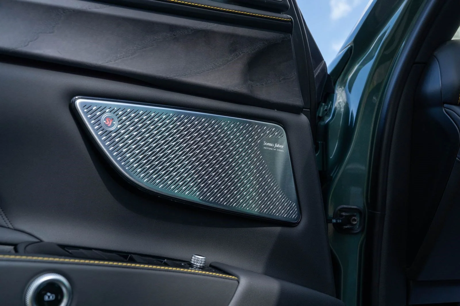 New 2026 Verde Royale Metallic Maserati Modena image 18