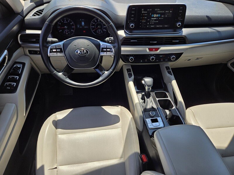 Used 2020 Snow White Pearl KIA S FWD image 12