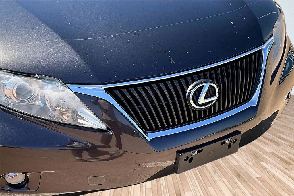 Used 2010  Lexus 350 image 25