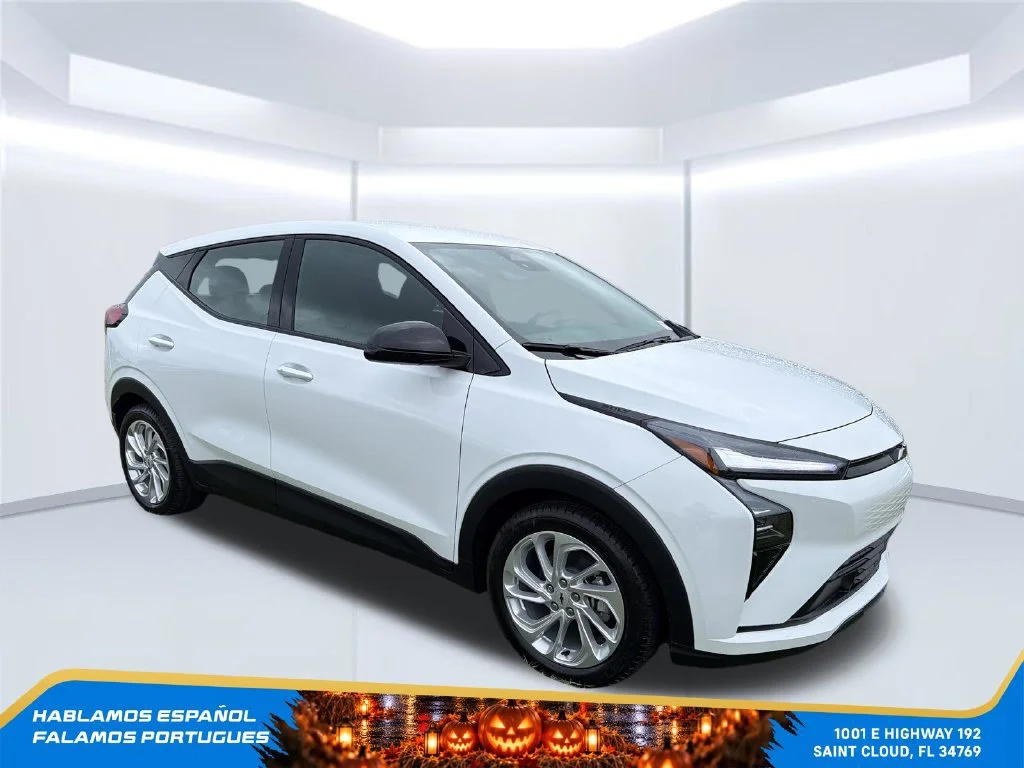 2027 Chevrolet Bolt LT - Photo 7