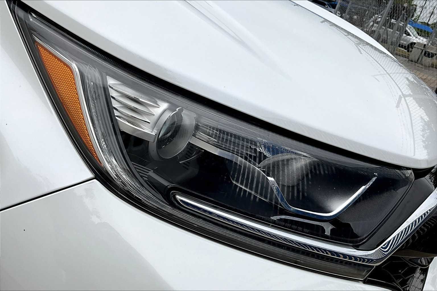 Used 2022 Platinum White Pearl Honda EX image 27