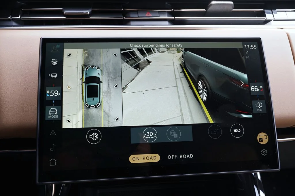 Used 2026 Green Land Rover SE image 28