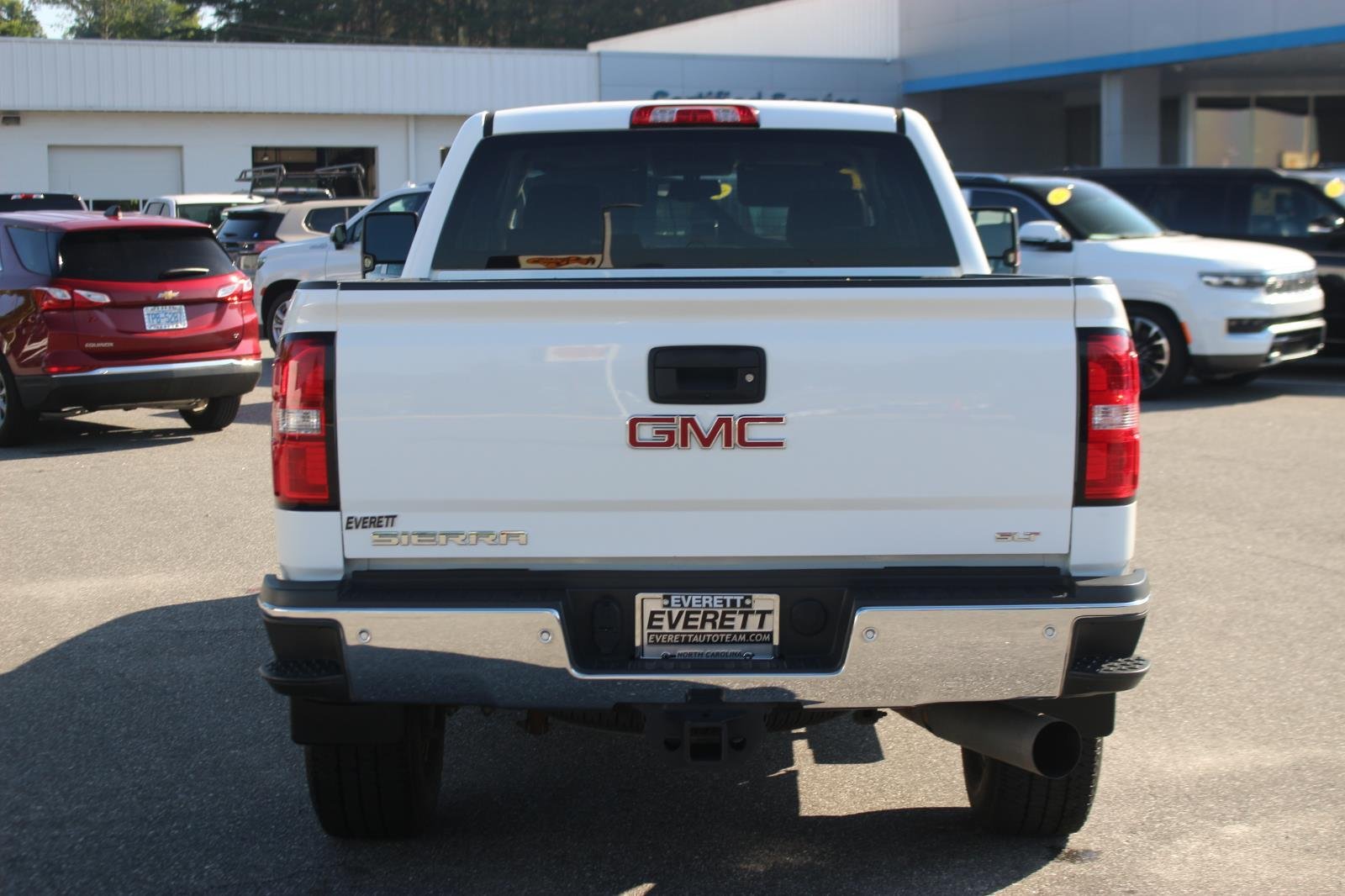 Used 2018 SUMMIT WHITE GMC SLT image 6