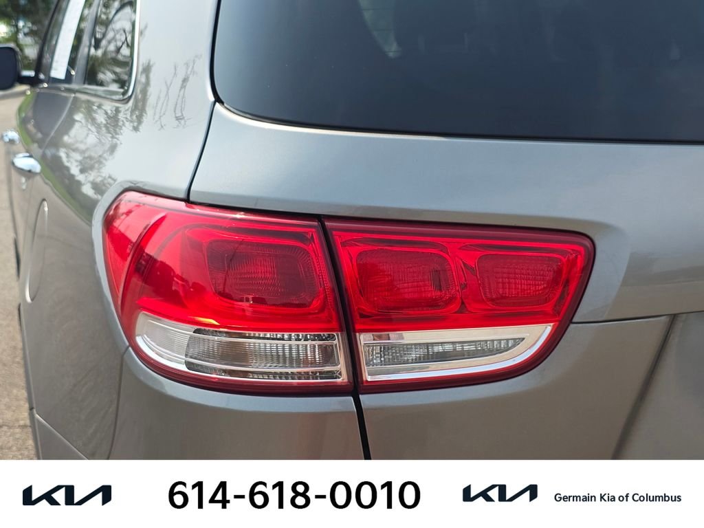 Used 2017 Silver Kia EX image 15