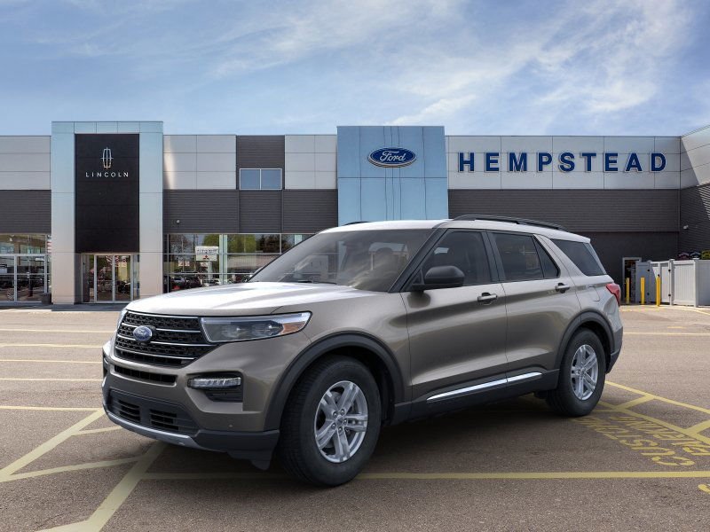 2021 Ford Explorer XLT 4WD's photo