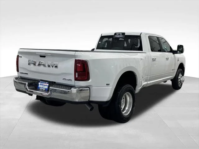 New 2026 Bright White Clear-Coat Exterior Paint RAM LARAMIE image 8