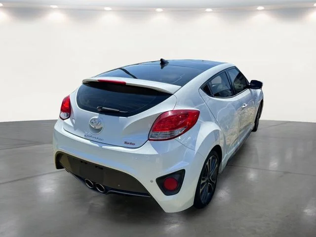 Used 2016 White Hyundai Turbo image 15