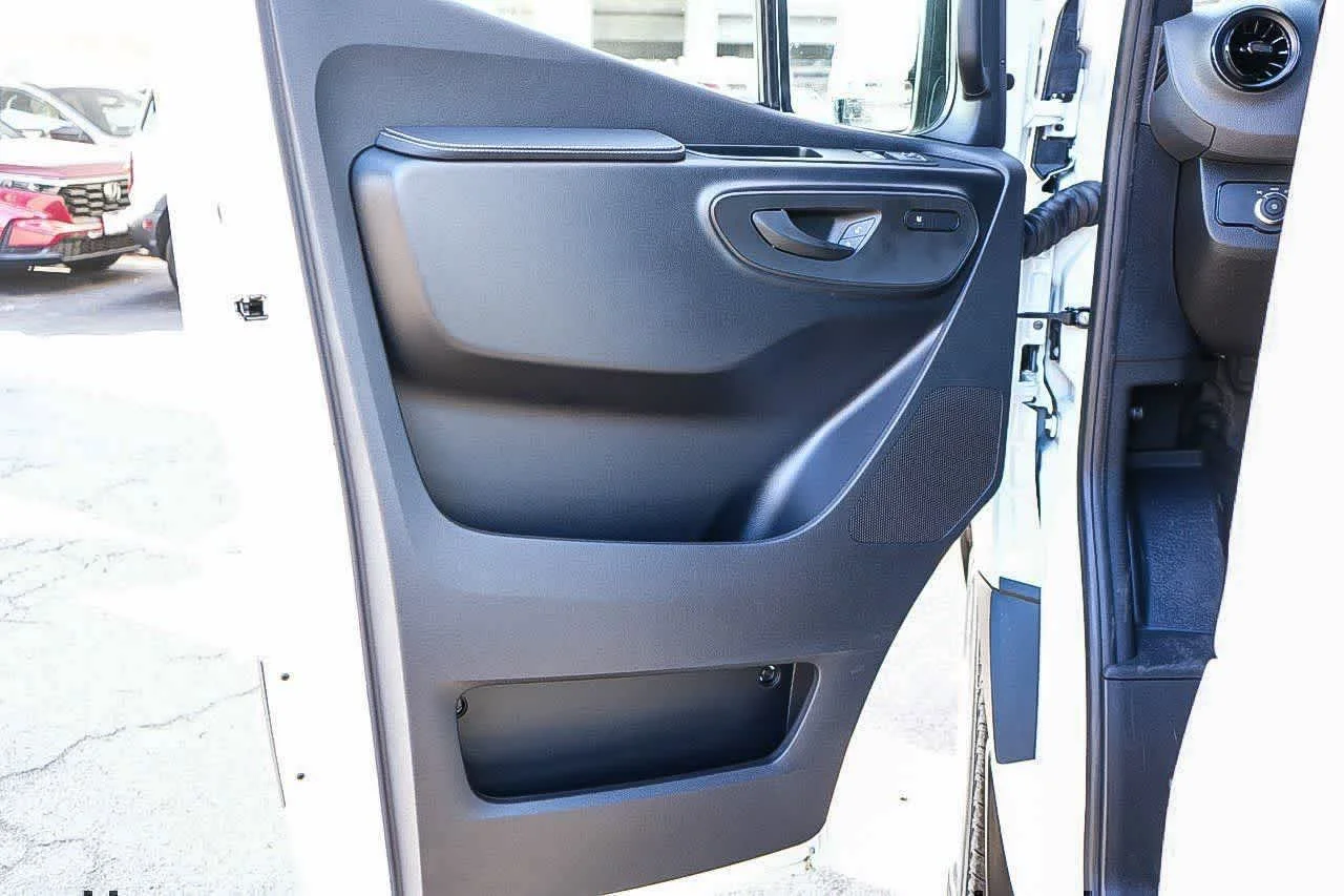 New 2026 Arctic White Mercedes-Benz Cargo 170WB High Roof RWD 2.0L I4 Diesel Turbo SO image 19