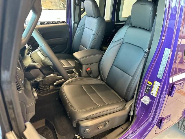 New 2026 Reign Exterior Paint Jeep Sahara image 11