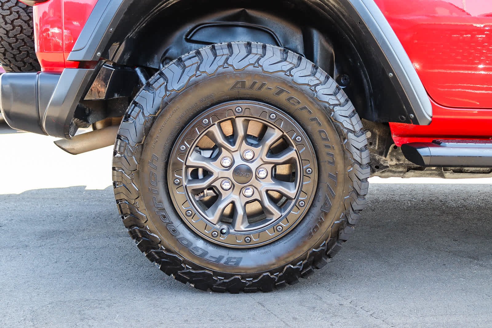 Used 2021 Firecracker Red Clearcoat Jeep Unlimited Rubicon image 11
