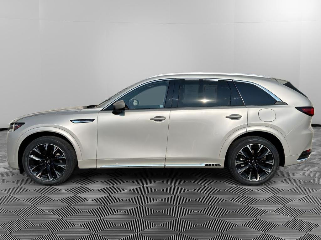 Used 2025 Platinum Quartz Mazda S Premium Plus Package image 7