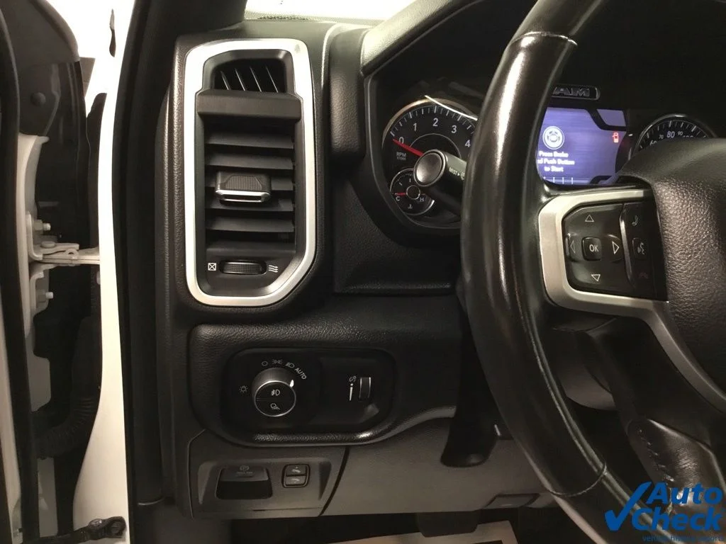Used 2021 White Ram Big Horn/Lone Star image 27