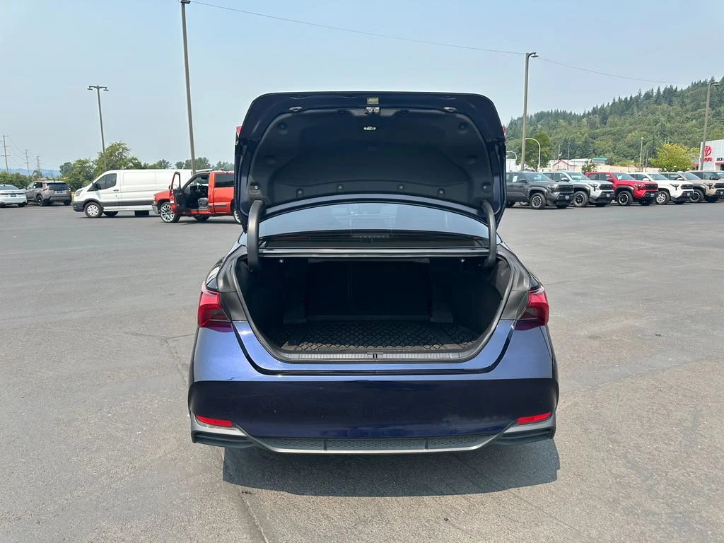 Used 2021  Toyota XSE image 12