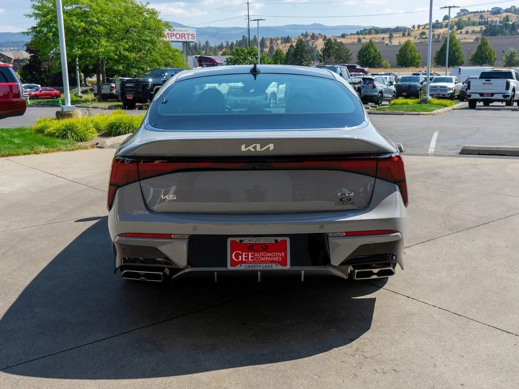 New 2026 Wolf Gray Kia GT image 6