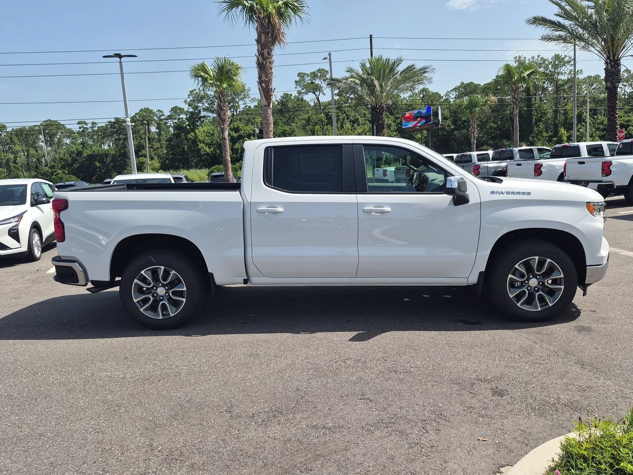 2026 Chevrolet Silverado 1500 LT - Photo 9