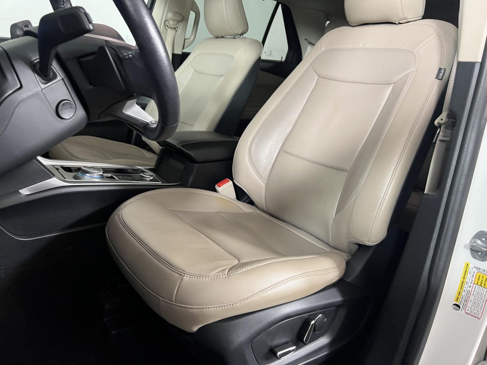 Used 2020 Star White Metallic Tri-Coat Ford Limited image 14
