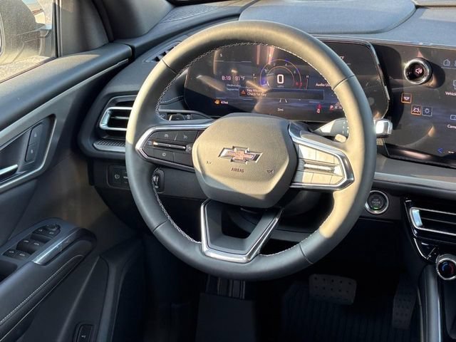 New 2027 Summit White Chevrolet LT image 8