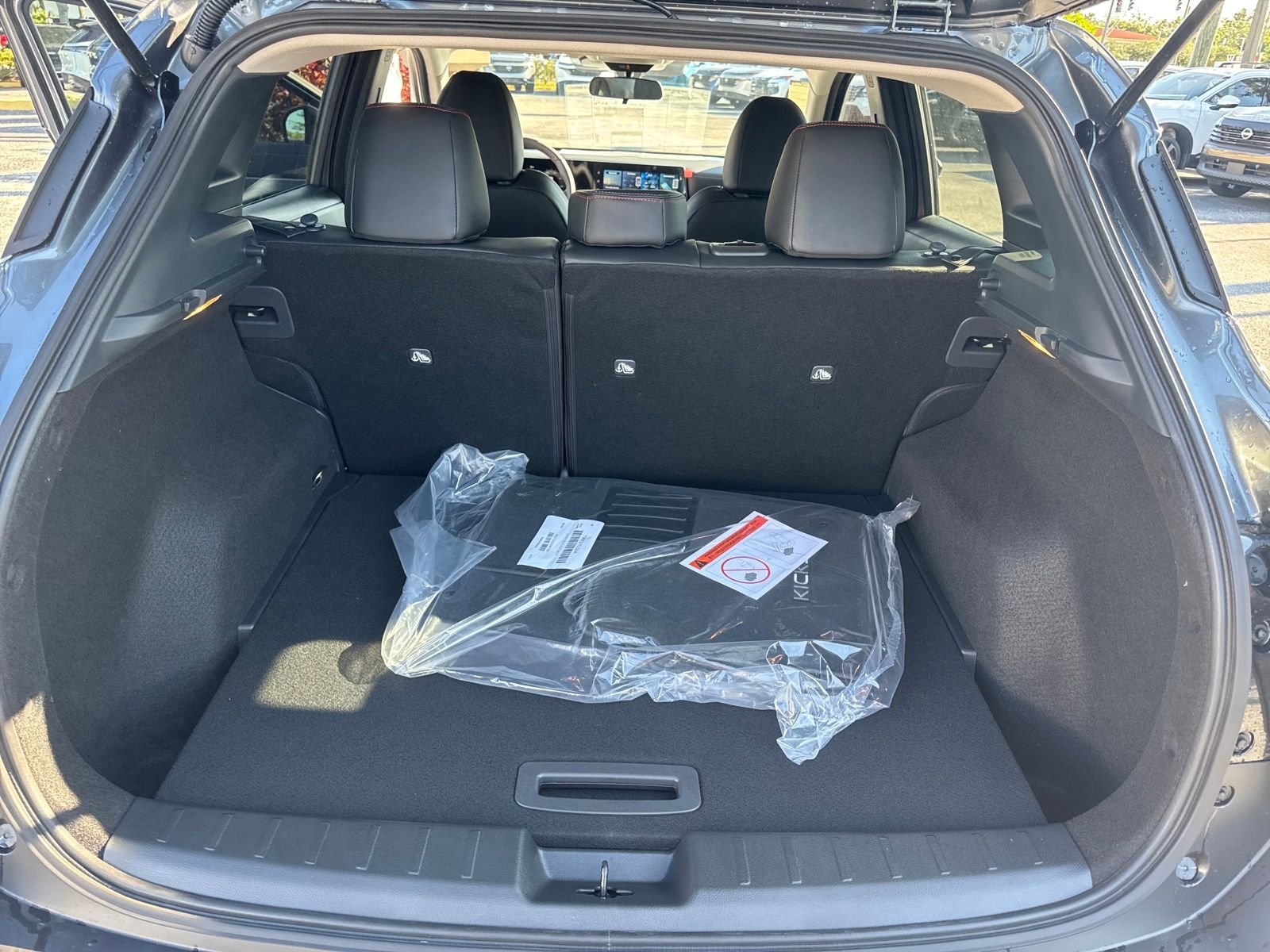 New 2026 Nissan Kicks SR 4D Sport Utility