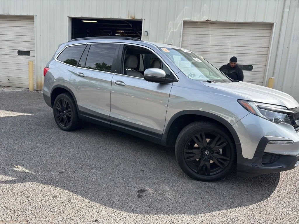 Used 2022 Gray Honda Special Edition image 9