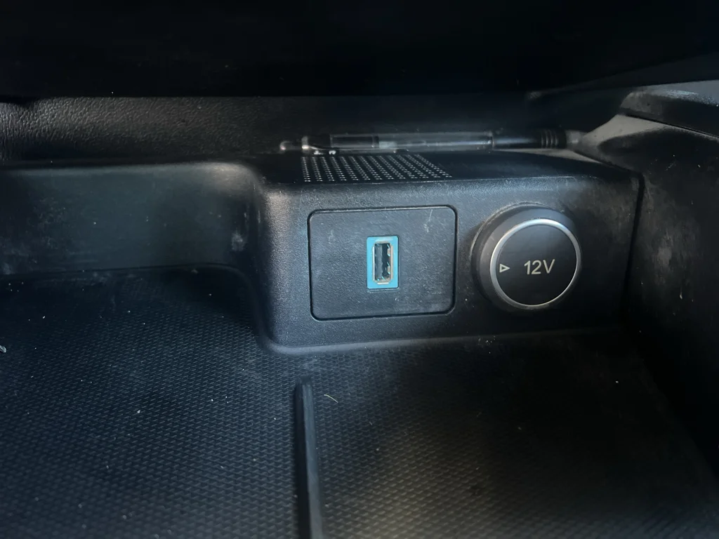 Used 2020 Velocity Blue Metallic Ford SEL image 23