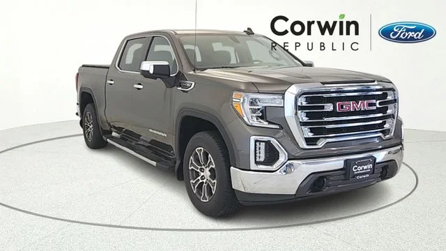 2019 GMC Sierra 4WD Crew Cab Short Box SLT's photo