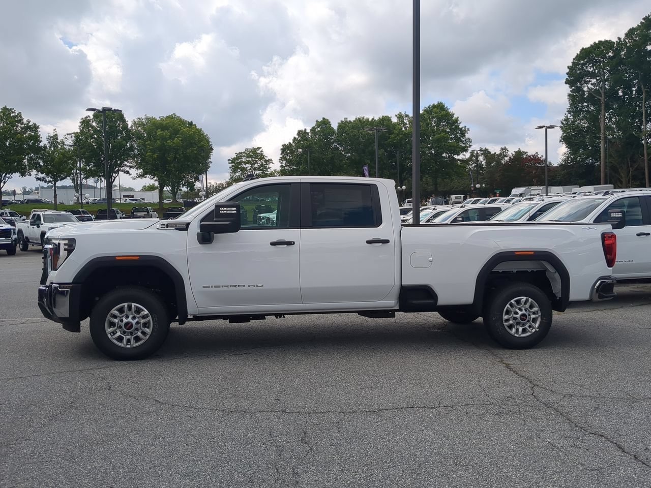 New 2026 Summit White GMC Pro image 5