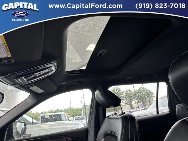 Used 2023 Black Jeep Altitude image 22