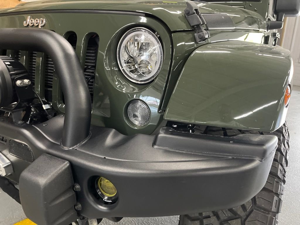 Used 2014 Black Clearcoat Jeep Unlimited Rubicon image 7