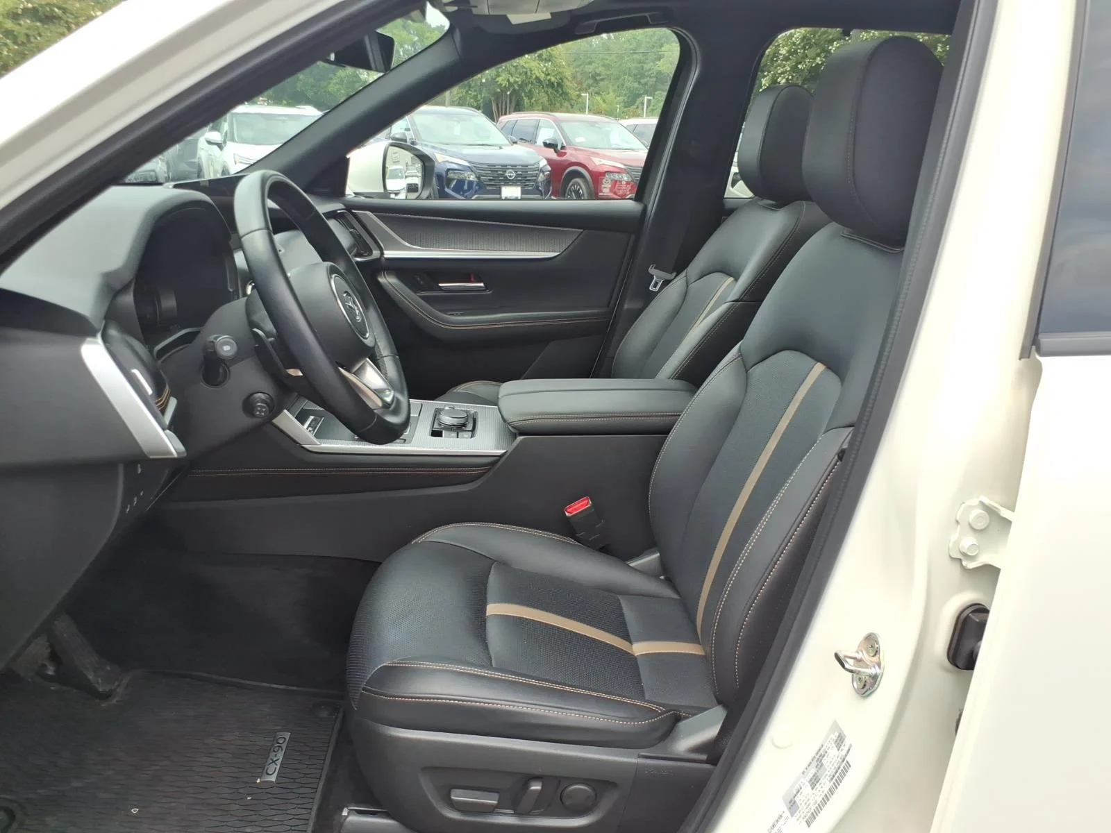 Used 2024 Rhodium White Premium Mazda 3.3 Turbo S Premium image 11