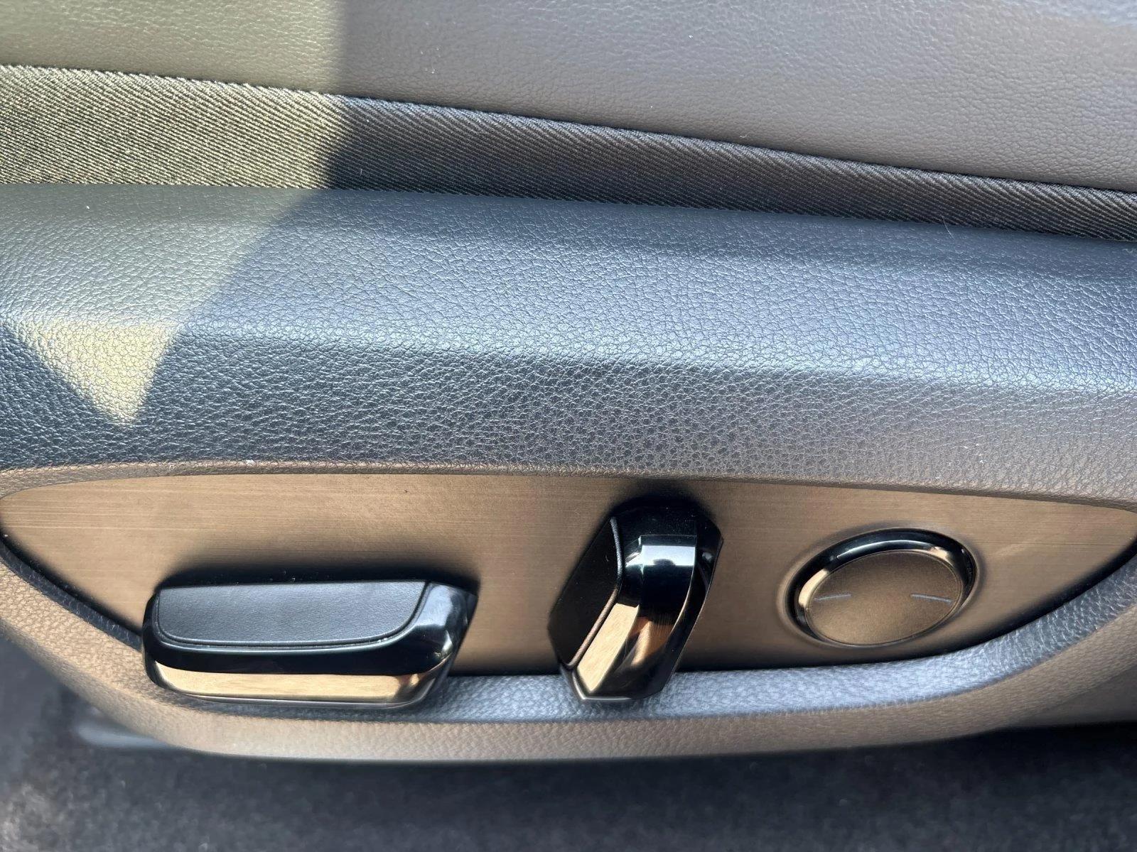 Used 2024 Nightfall Mica Lexus Premium+ image 16