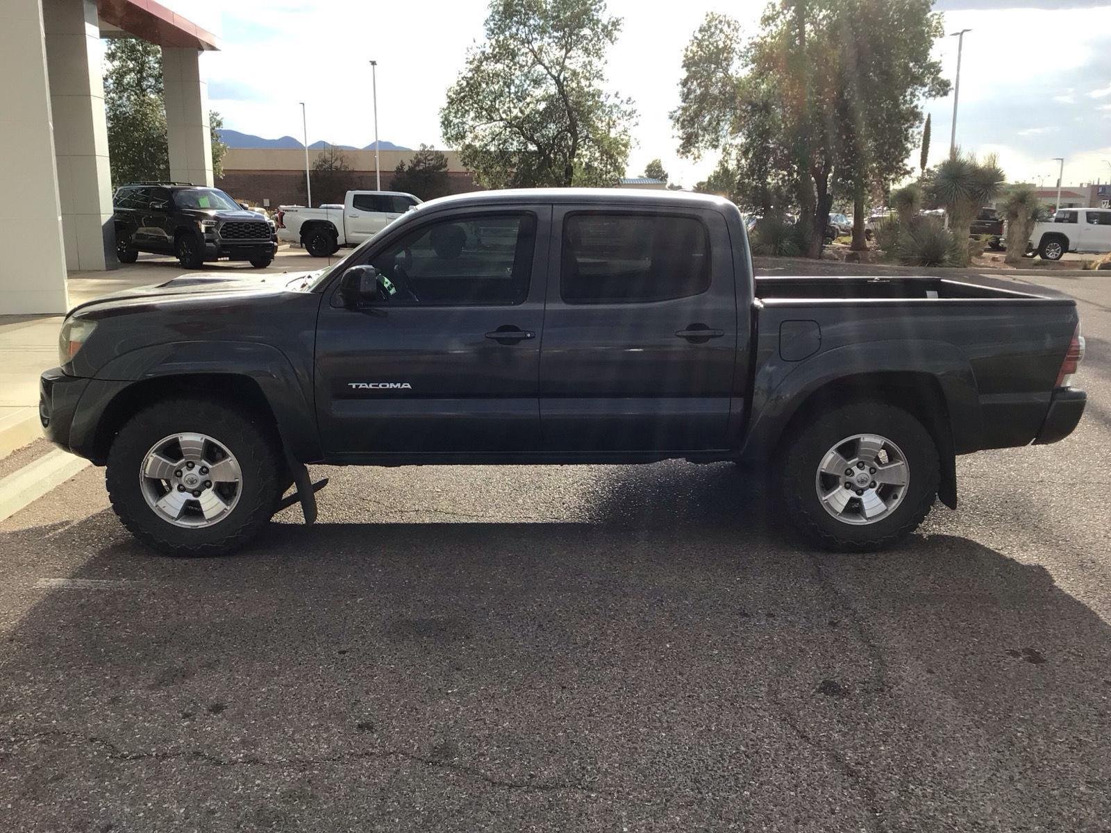 Used 2009 Magnetic Gray Metallic Toyota PreRunner image 3