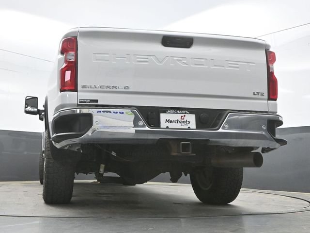 Used 2022 White Chevrolet LTZ image 38