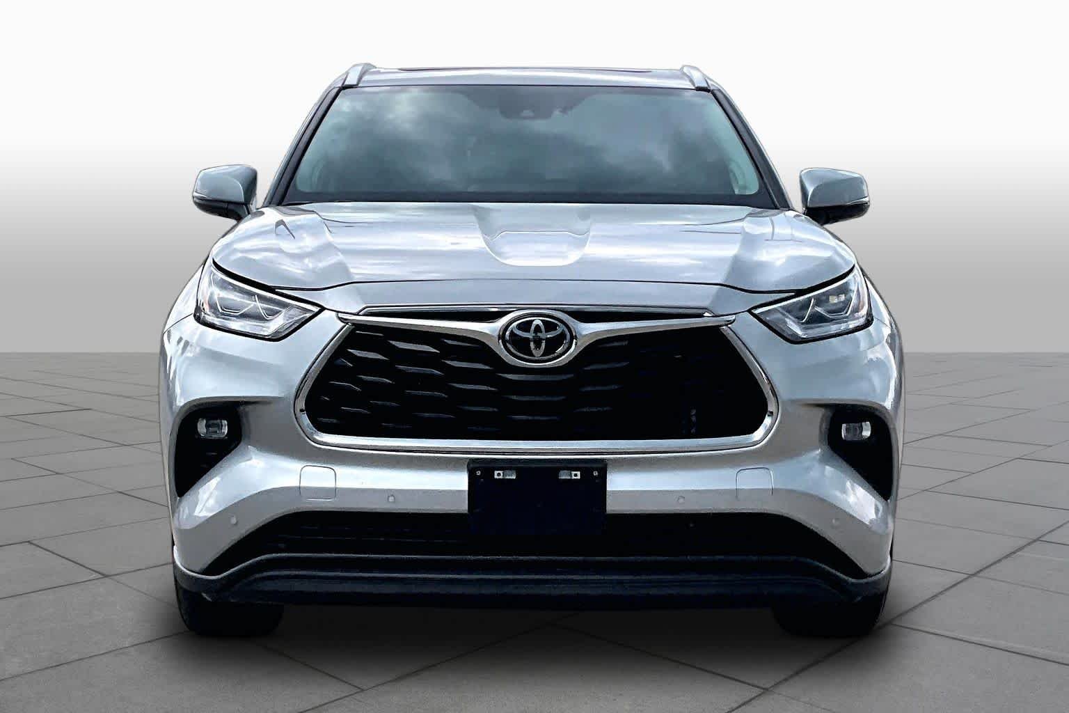 Used 2023 Celestial Silver Metallic Toyota Limited image 4