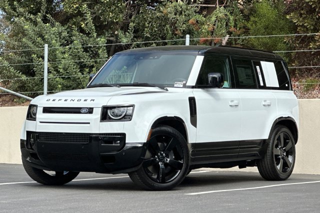 New 2026 Fuji White Land Rover X-Dynamic SE image 1