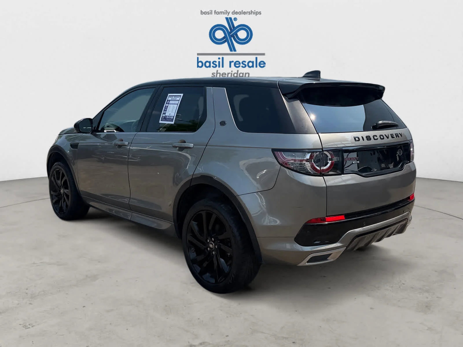 Used 2018 Corris Grey Metallic Land Rover HSE image 4