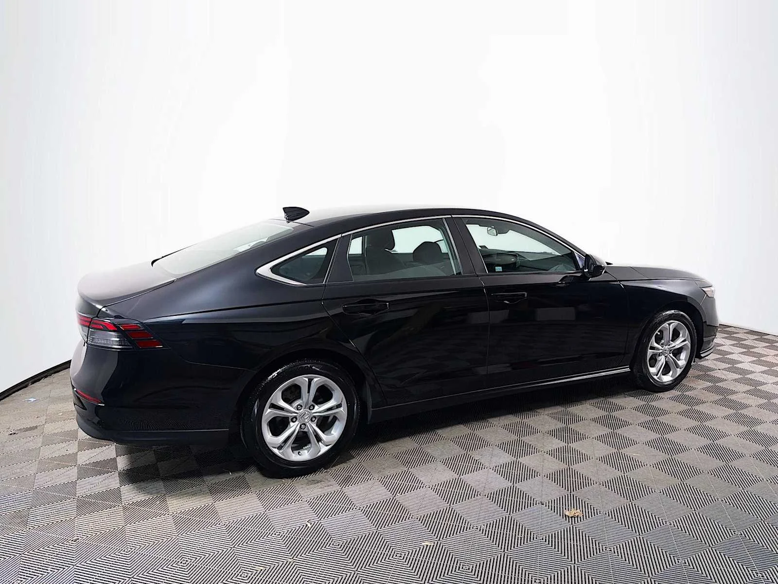Used 2023 Crystal Black Pearl Honda LX image 4